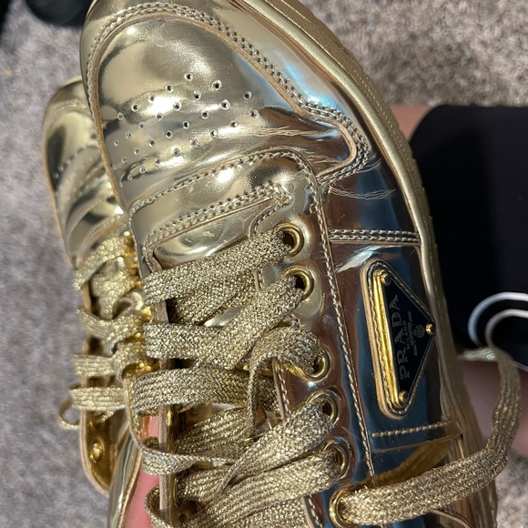 Prada sneakers size 6.5 - Picture 3 of 10